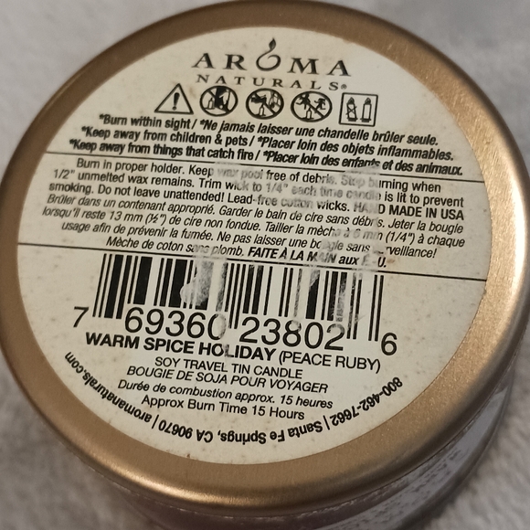 NWT!! AROMA NATURALS 2.8oz Candle - Picture 5 of 5